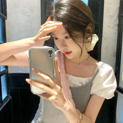 大小姐才不会玩格斗游戏
